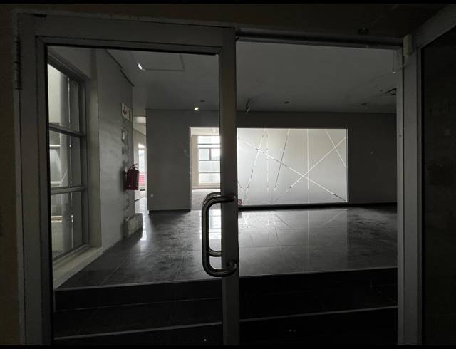 343M² OFFICE TO LET IN WOODSTOCK